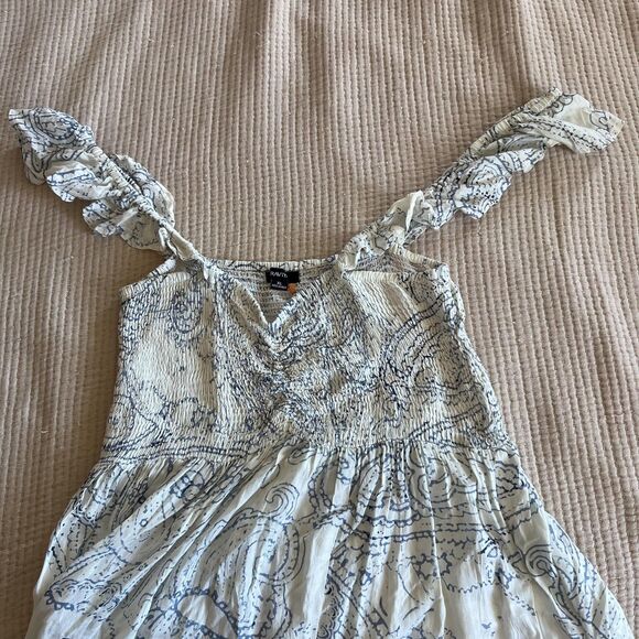 Raviya Dress Womens XL White Blue Smocked Maxi Paisley Ruffle Strap Boho Rayon - Picture 6 of 9